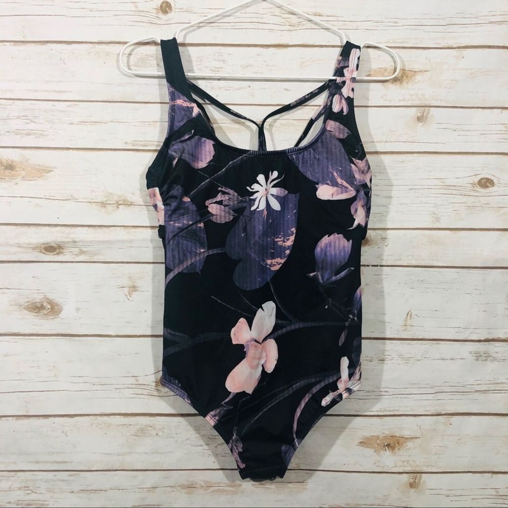 All in motion women’s One piece swimsuit size S
